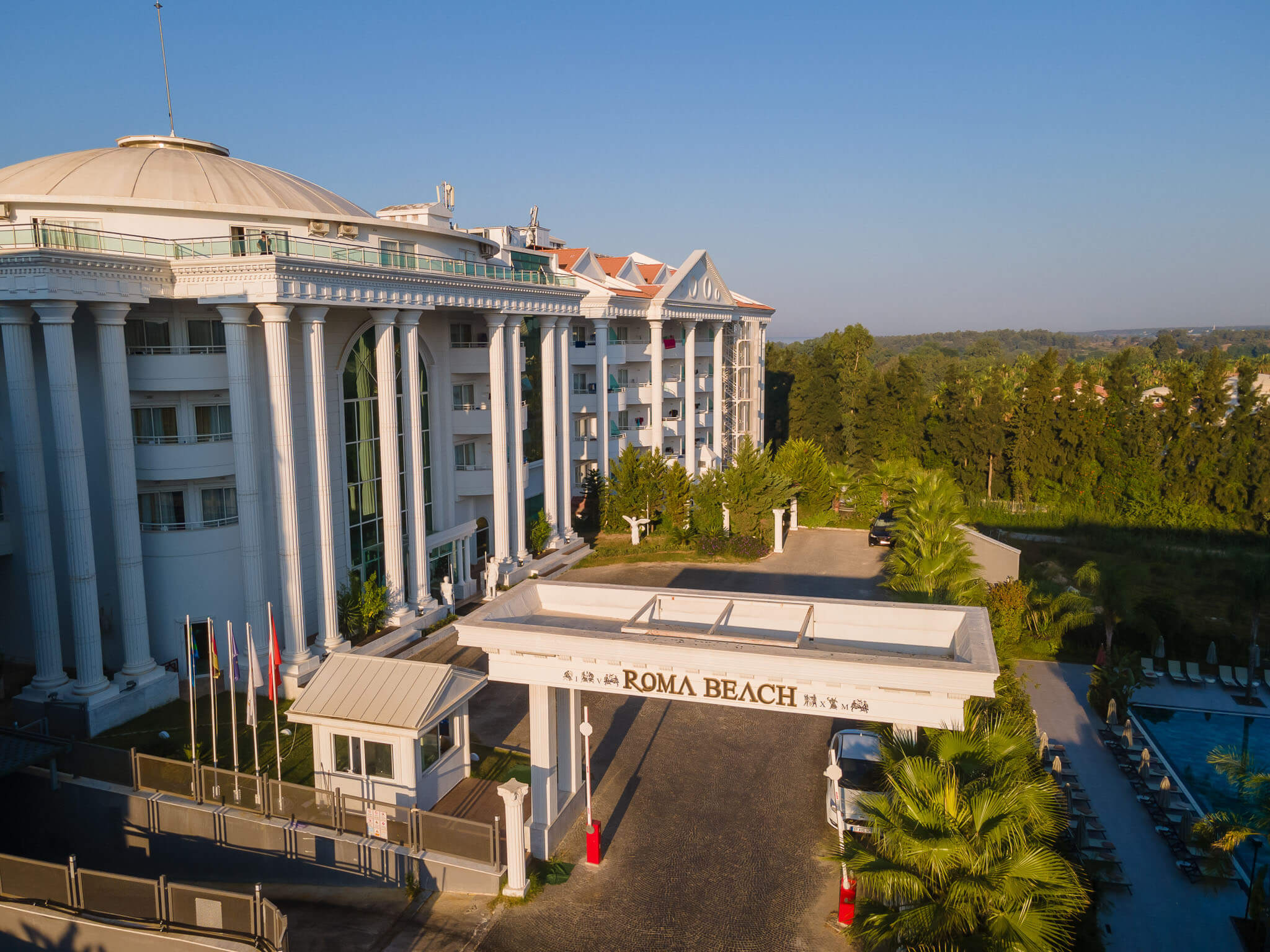 Roma Beach Resort & Spa logo